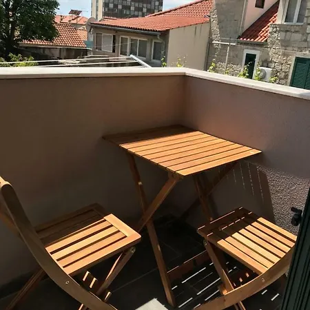 Vibehaus 2Bdr Apartment Close To The Beach And City Centre -New- *
